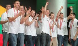 Lietuva pasitiko savo didvyrius - bronzą iškovojusią rinktinę