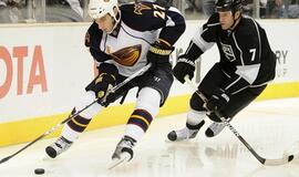 Įsibėgėja NHL čempionatas