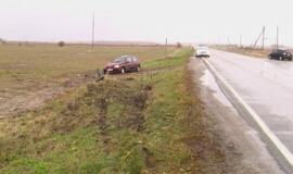 Apsivertė neblaivaus vyro vairuojamas automobilis