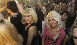 Į vieną vietą susitelkusios blondinės siekė pasaulio rekordo