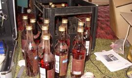 Tauragėje - kontrabandinės cigaretės ir degtinės falsifikatai