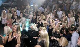 Į vieną vietą susitelkusios blondinės siekė pasaulio rekordo