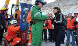 Čilėje iš šachtos iškelti į paviršių visi 33 kalnakasiai