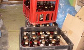 Tauragėje - kontrabandinės cigaretės ir degtinės falsifikatai