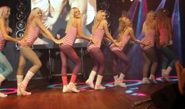 Į vieną vietą susitelkusios blondinės siekė pasaulio rekordo