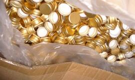 Tauragėje - kontrabandinės cigaretės ir degtinės falsifikatai