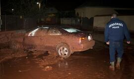 Tris Vengrijos kaimus užliejo nuodingos atliekos