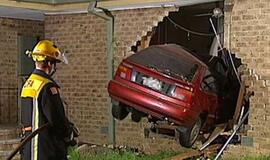 Sėdėjimas naktimis prie kompiuterio gali išgelbėti gyvybę