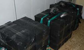 Cigaretes į Lietuvą atsitempė lynu