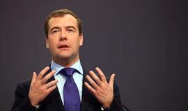 Dmitrijus Medvedevas įspėja apie politinę stagnaciją šalyje