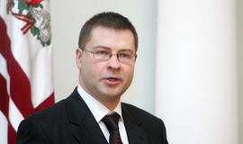 Latvijos prezidentas patikėjo formuoti vyriausybę Valdžiui Dombrovskiui
