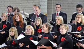 "Lenkiškos dainos sparnais"