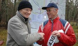 Ekomaratone rungtyniavo ir žmonės, ir šunys