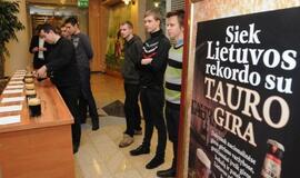 Giros gėrimo varžybos Klaipėdoje