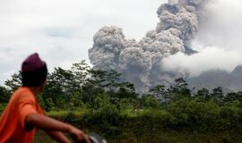 Indonezija: Merapio ugnikalnis nerimsta