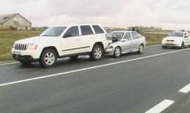 Į "Jeep" galą trenkėsi "Opel"