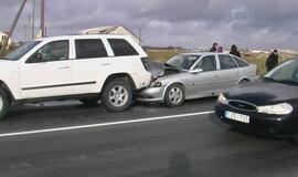 Į "Jeep" galą trenkėsi "Opel"