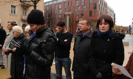 Mitingas prie "Vakarų ekspreso" redakcijos