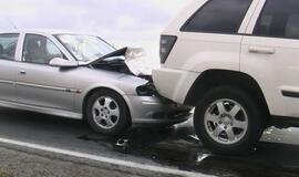 Į "Jeep" galą trenkėsi "Opel"