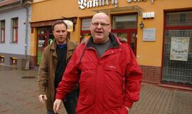 Mitingas prie "Vakarų ekspreso" redakcijos