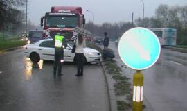 Eismo spūstį Mokyklos gatvėje sukėlusi avarija