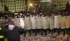 Baltarusijoje į laisvę paleisti protestų metu sulaikyti rusai