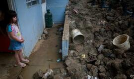 Gelbėtojai Kolumbijoje po nuošliauža rado 30 žmonių kūnus