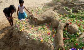 Ant vandenyno kranto - cunamio aukų minėjimas