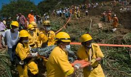 Gelbėtojai Kolumbijoje po nuošliauža rado 30 žmonių kūnus