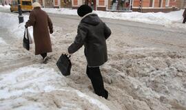 Klaipėdos senamiestis. Sniegas ir varvekliai