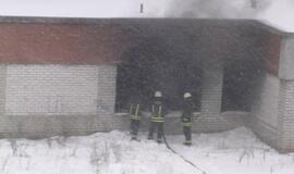 Gaisras apleistame pastate I. Simonaitytės gatvėje