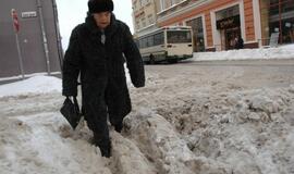 Klaipėdos senamiestis. Sniegas ir varvekliai