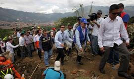 Gelbėtojai Kolumbijoje po nuošliauža rado 30 žmonių kūnus