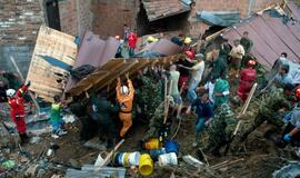 Kolumbijoje nuošliauža sugriovė 50 namų, palaidojo žmones