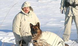 Vaikinas slapta sekė pasieniečius