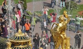 Vis daugiau Europos miestų svarsto įvesti mokestį turistams