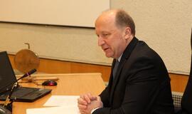 Andrius Kubilius: norint gauti mažesnes sąskaitas už šildymą, reikia renovuoti būstą