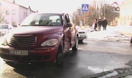 Prie viaduko - automobilių susidūrimas