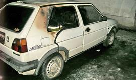 Marijampolėje padegti 7 automobiliai