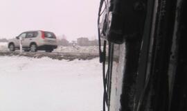 Apvirto keleivinis autobusas