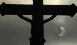 Pasaulyje - pirmasis šiais metais dalinis Saulės užtemimas