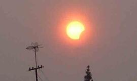 Stebimas pirmasis šiais metais dalinis Saulės užtemimas