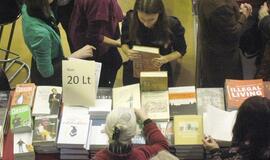 Leidėjai: elektroninės ir popierinės knygos gyvuos greta