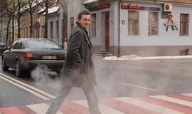 Palmeris netrokšta gulėti po palmėmis