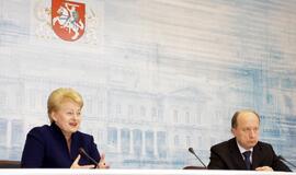 Pasak Dalios Grybauskaitės, Vyriausybė su korupcija kovojo vangiai