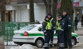 Prie Klaipėdos apylinkės teismo - piketas prieš teisėją