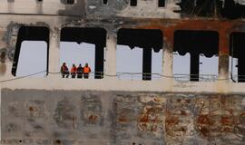 Sudegęs keltas "LISCO Gloria" parplukdytas į Klaipėdą