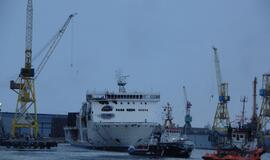 Sudegęs keltas "LISCO Gloria" parplukdytas į Klaipėdą