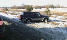 Lėbartų kelyje – "slidžios“ ir "girtos“ avarijos