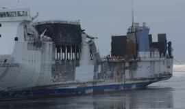 Sudegęs keltas "LISCO Gloria" parplukdytas į Klaipėdą